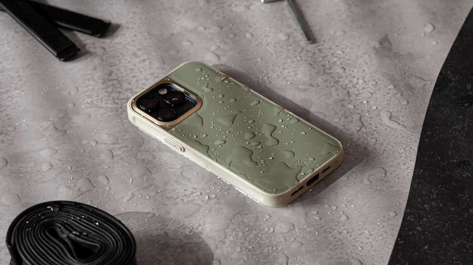 iPhone Cases by BandWerk, Finest Leather