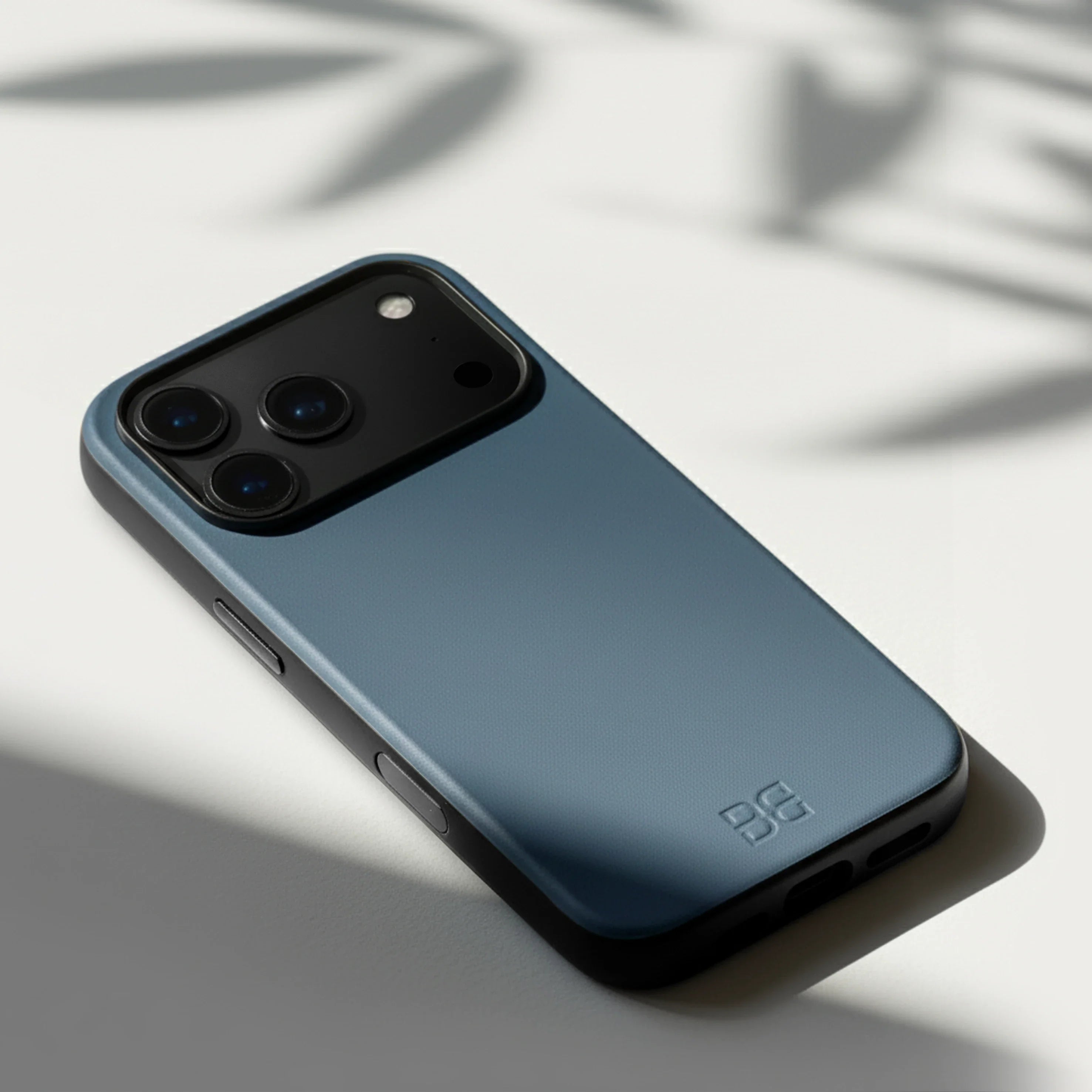 Slate Blue / iPhone 18 Pro Max