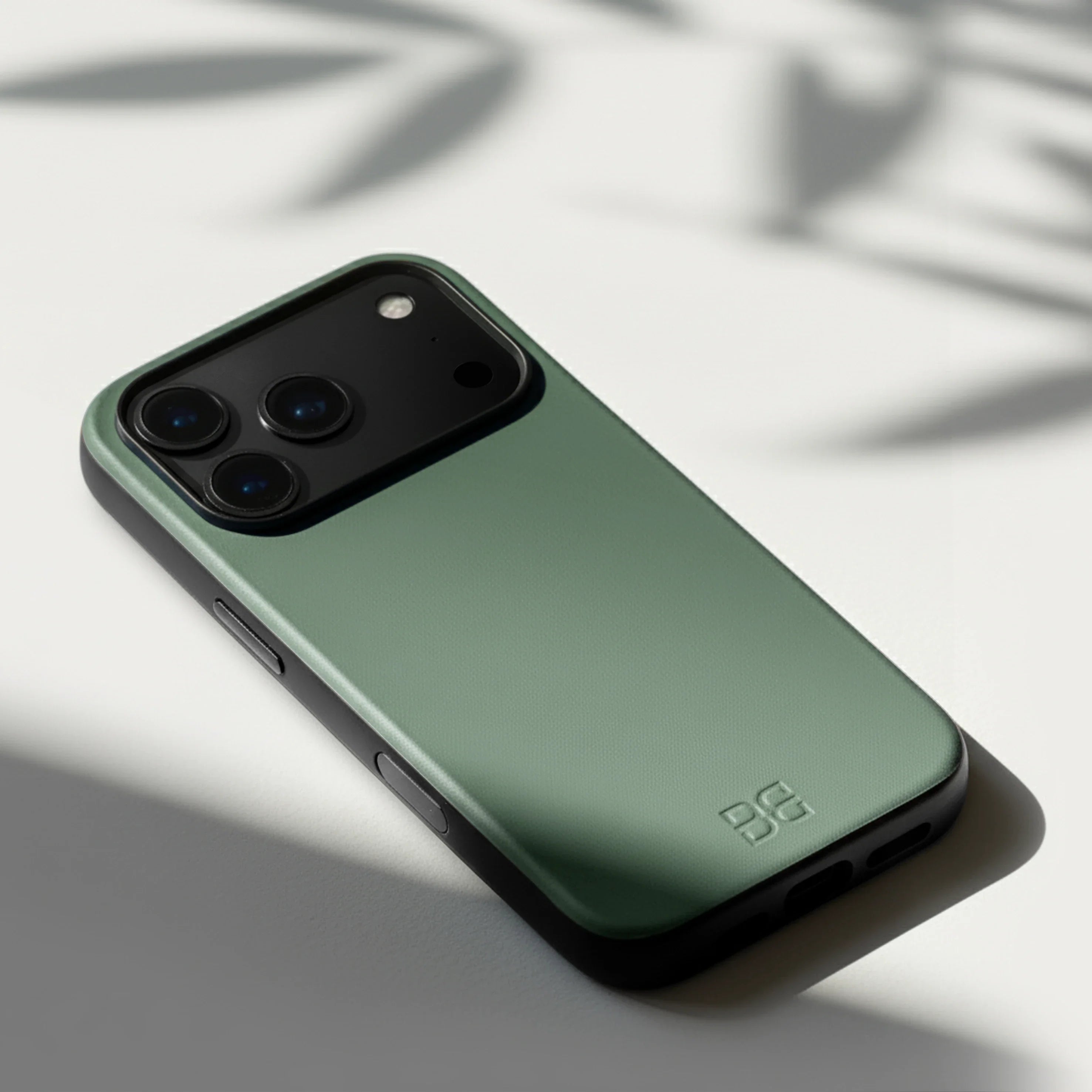 Slate Green / iPhone 18 Pro
