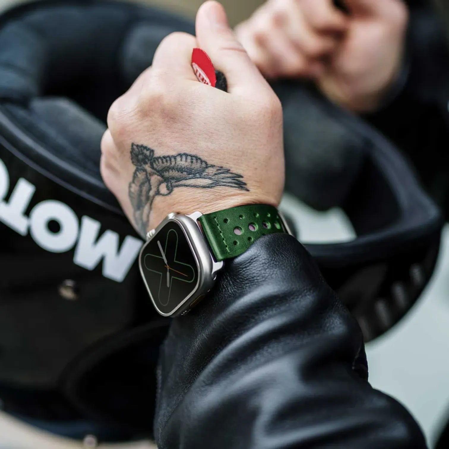 Grün / Ultra/46mm/45mm / Silber Matt